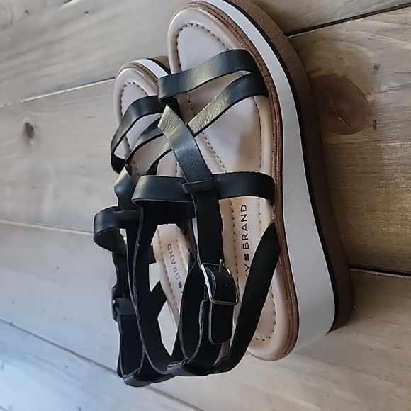 Lucky Brand Black Leather Strappy Sandal size 6 - Picture 3 of 14